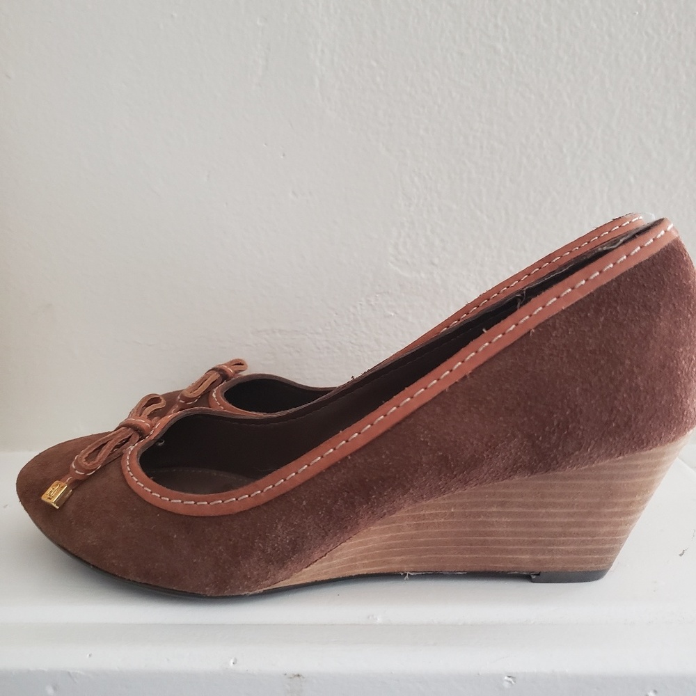 Ralph Lauren Brown Suede Wedge Pumps Size 9.5 - Picture 3 of 7